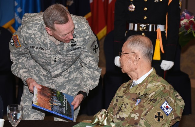 Legendary ROK Commander celebrates 95th birthday, treats guests to captivating account of the Korean War