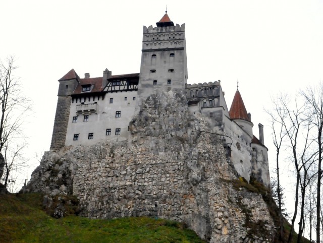 5-7 CAV goes from tanks to castles in Romania