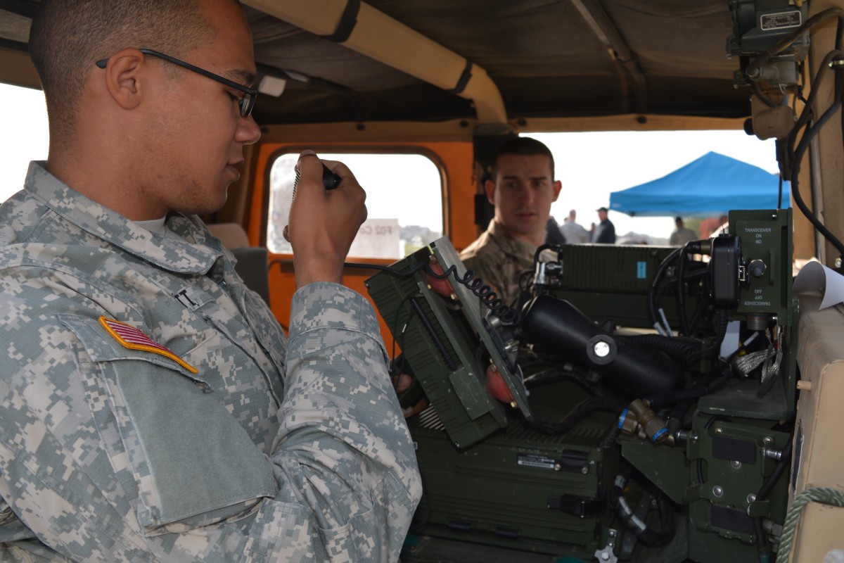 Keeping troops connected: Manpack Radio and MUOS waveform provide on ...