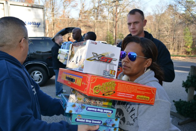 Army Reserve, National Guard SLC students volunteer to help less fortunate service members