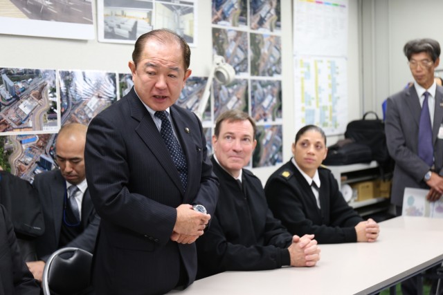 USAG Japan commander tours local hospital for future use