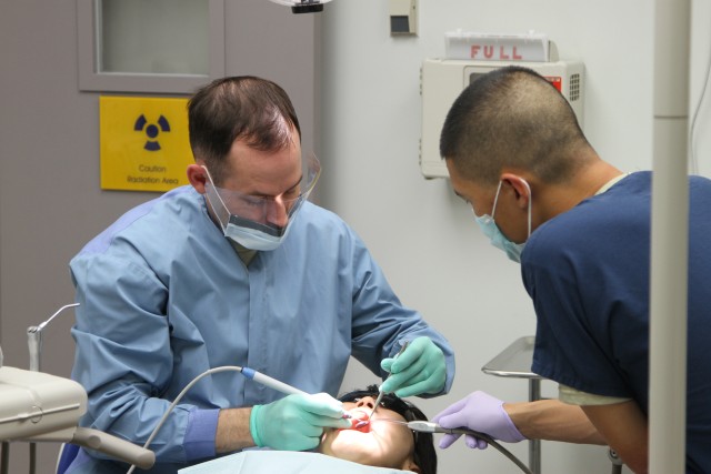 618th Dental Command Assists Local Retirees