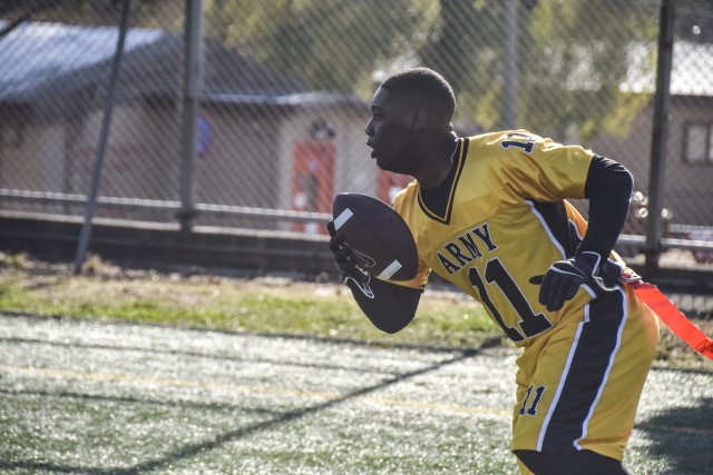 The Army dominates the Navy at the 2015 flag football match