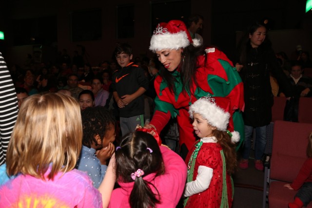 USAG Japan start holiday season with concert