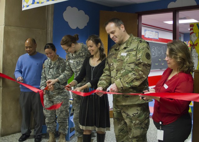 USAMRICD's community outreach renovates Edgewood Elementary School reading program