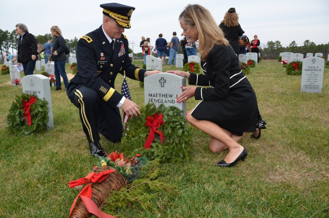 Service members pay respect during Wreaths Across America