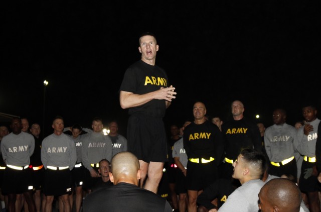 Milley, Dailey focus on leader development with US Army Central