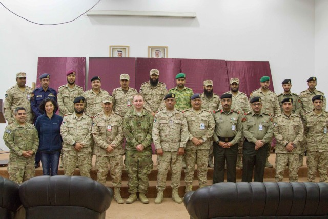 US, Kuwaiti military partner for public affairs seminar