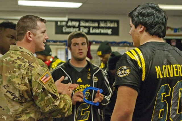 All-American Bowl players, mentors get a lesson from Texas kids