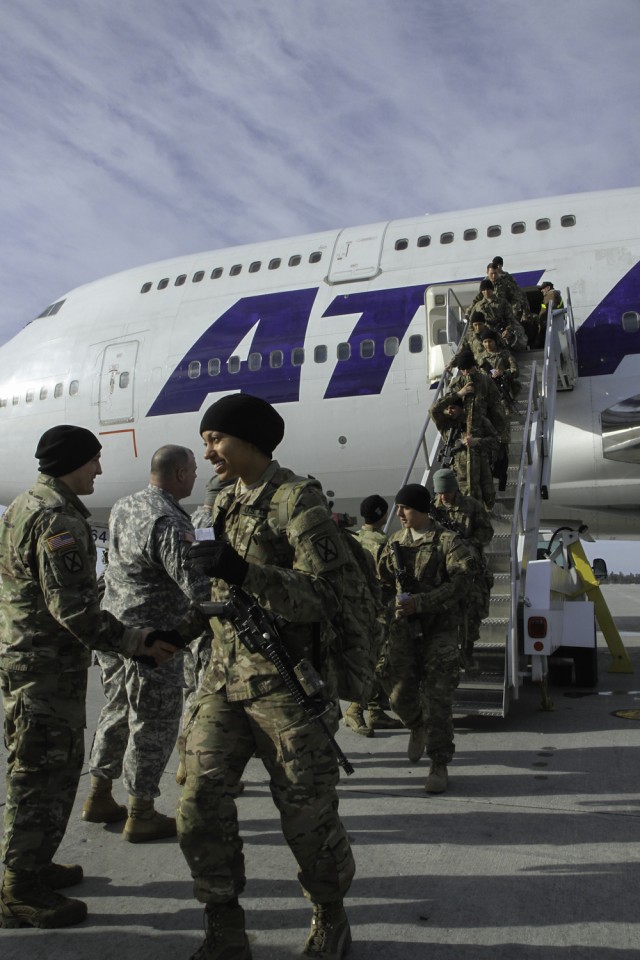 Commandos return home from Afghanistan.