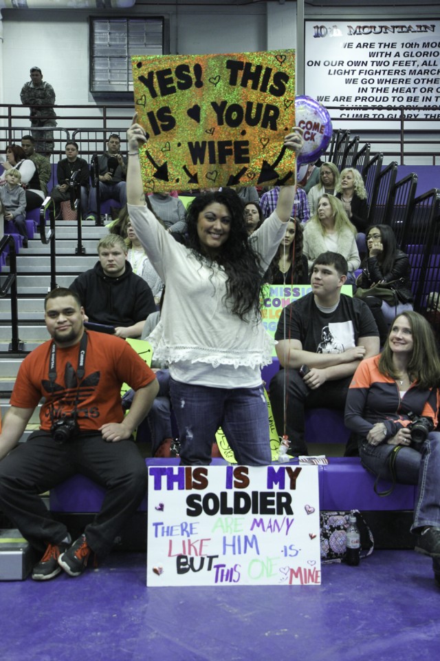Commandos return home from Afghanistan.