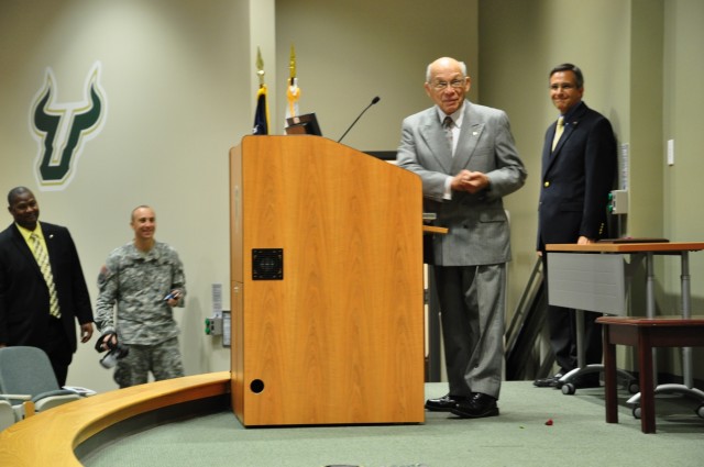 US Army Reserve chief of staff honored in military/civilian retirement ceremony