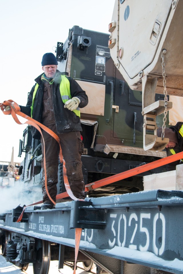 3rd Squadron, 2nd Cavalry Regiment equipment arrives in Lithuania