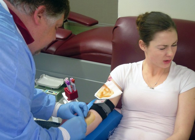 Fort Hood blood donors critical to combating homefront, battlefield trauma