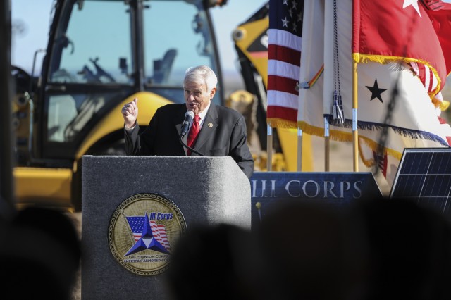 Ground breaks at Fort Hood for largest renewable energy project in Army