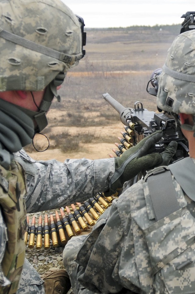 White Falcons Host Machine Gun Leaders Course