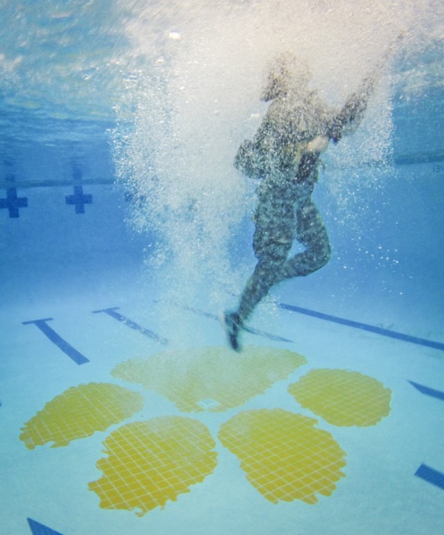 Female Us Army Rotc Cadet Underwater Article The United States Army