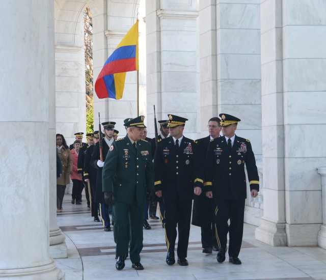 Colombian National Army Commander lays wreath at ANC