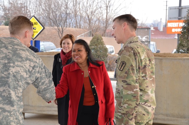 USAG-Yongsan, Brian Allgood Army Community Hospital welcomes Mrs. Linda Via