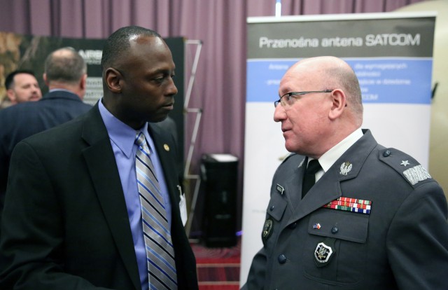 Army Europe highlights interoperability at communications conference