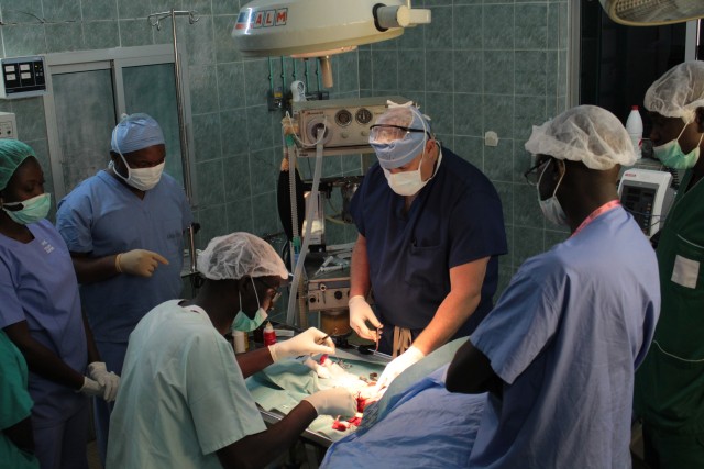 MEDRETE brings U.S. military medical professionals to Senegal