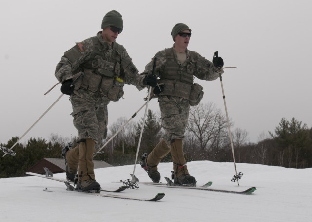 Soldiers conduct biathlon exercise during mountain skills training