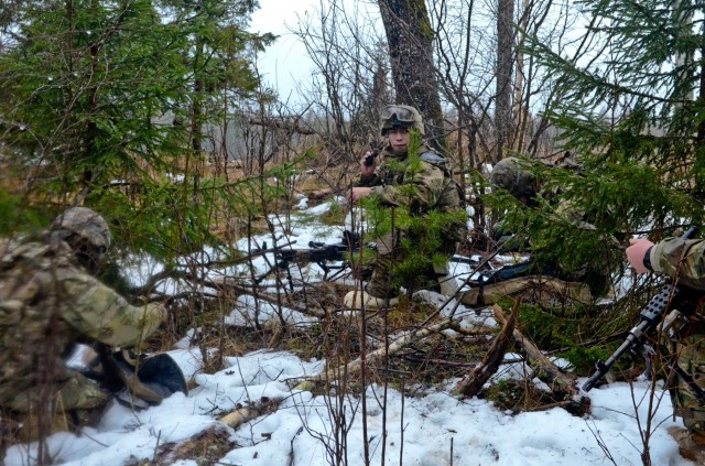 Wolfpack Soldiers raise bar during exercise