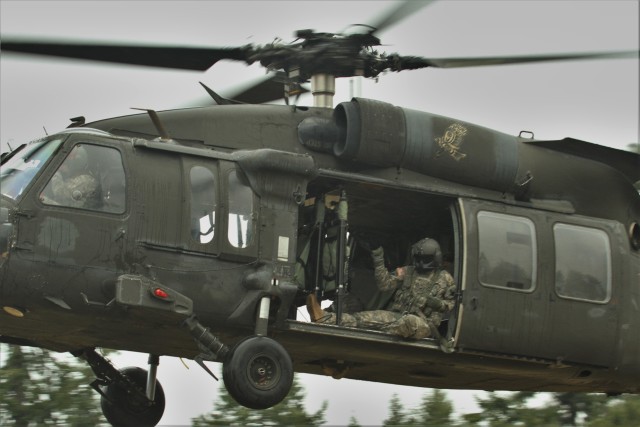 16th CAB conducts sling load and air assault training