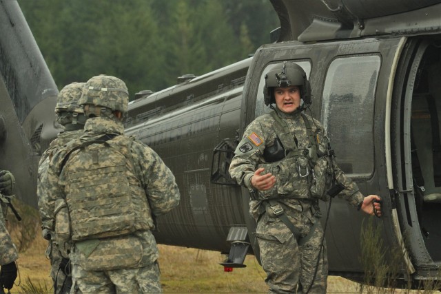 16th CAB conducts sling load and air assault training