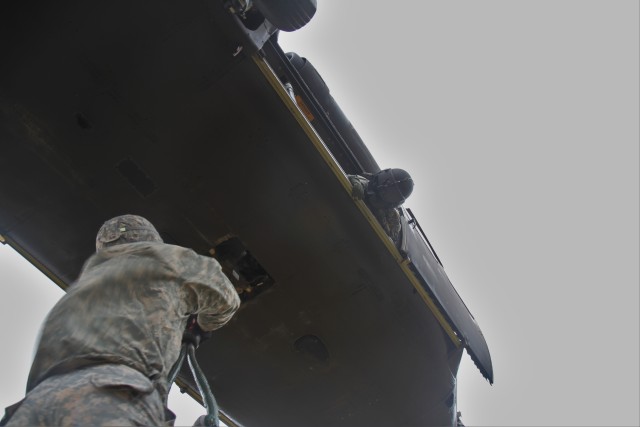 16th CAB conducts sling load and air assault training