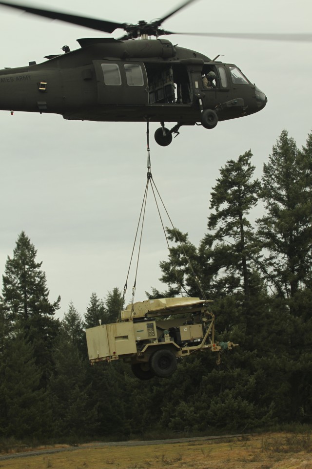 16th CAB conducts sling load and air assault training
