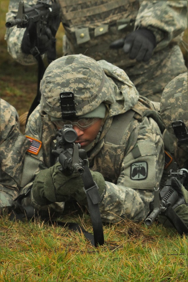 16th CAB conducts sling load and air assault training