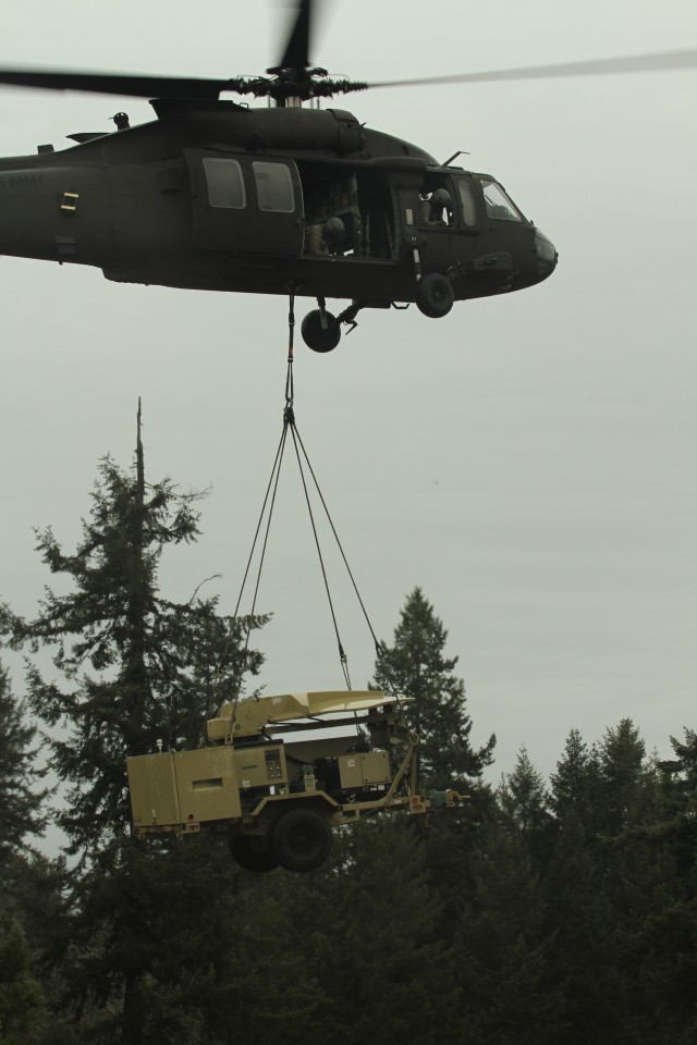 16th CAB conducts sling load and air assault training