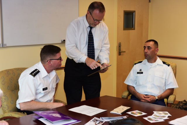 TRADOC commanding general says DLIFLC is an example for Army University