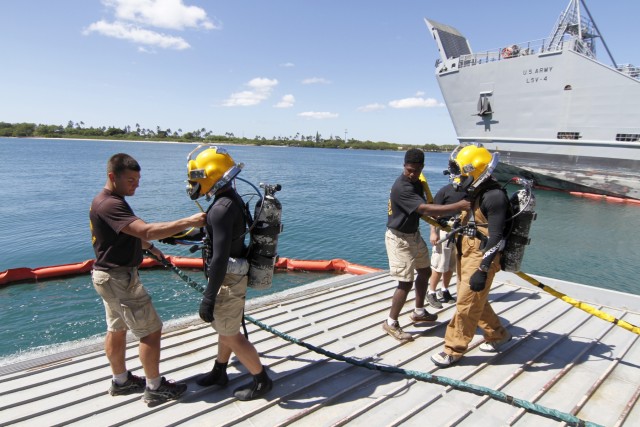Divers gain advanced skills in 'Deep Blue'