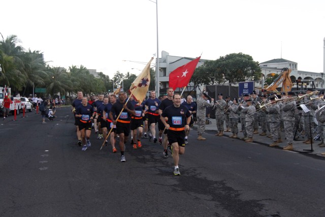 8th TSC participates in the 2016 Great Aloha Run