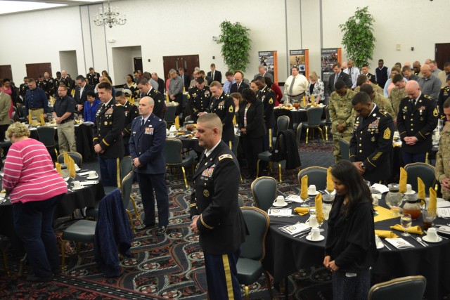 SDDC Soldiers and Civilians are recognized during awards luncheon