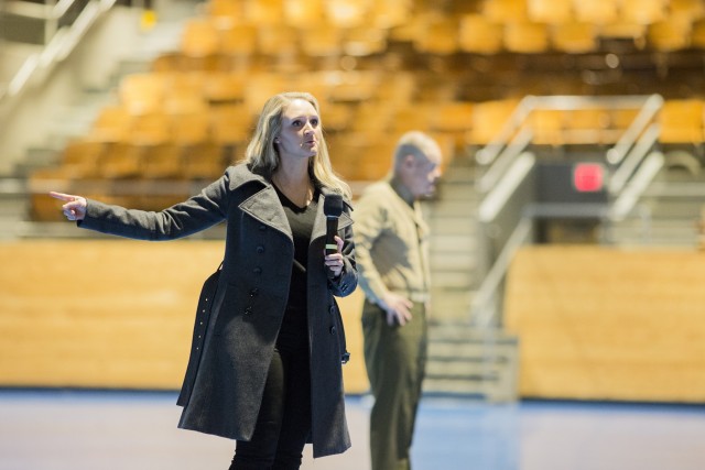 Commandant talks priorities with DC-area Marines