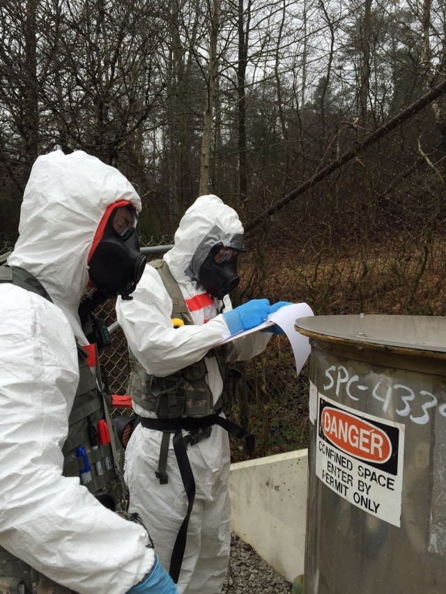 NDT trains at Oak Ridge