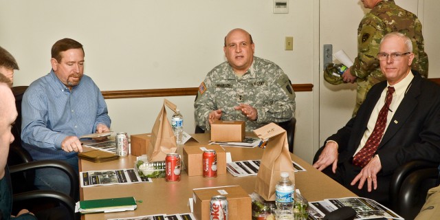 Congressional staffer visits with Army researchers
