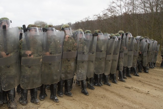 US and multinational forces train together during Operation Dynamic Manor