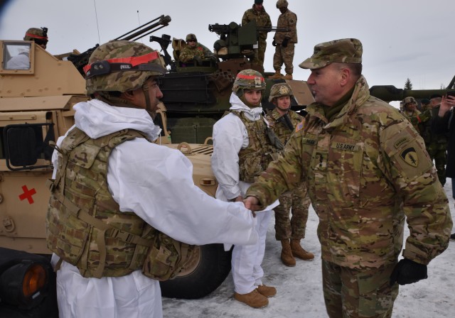Lt. Gen. Hodges meets 173rd Soldiers at Exercise Cold Response
