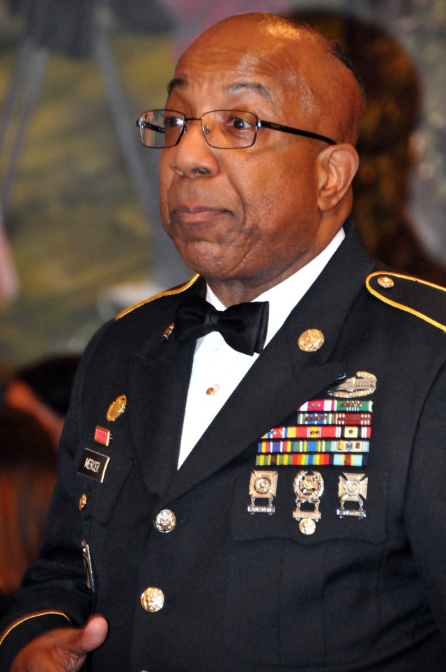 Army Reserve bids farewell to senior leader