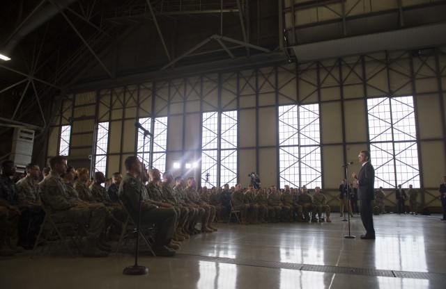 SD visits JBLM