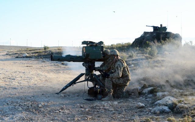 US paratroopers demonstrate TOW system capabilities to Spanish