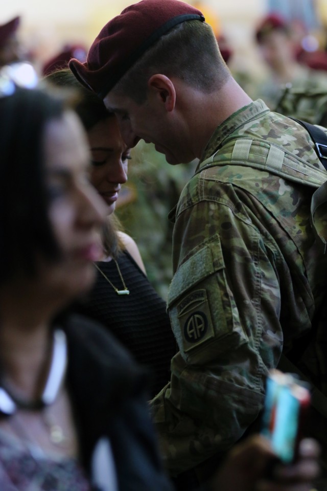 82nd Airborne Division paratroopers redeploy