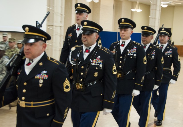 Two Soldiers end distinguished careers in retirement ceremony | Article ...