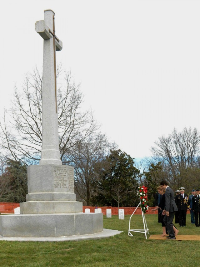 Canadian prime minister honors America's heroes