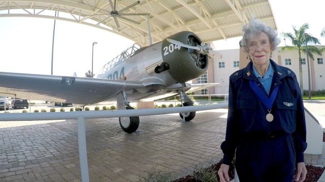 WASPs set path for female pilots of today