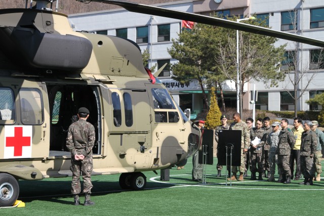 Regional Health Command Pacific Commander Visits South Korea